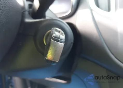 2015 Chevrolet Trax 1Ls z USA, uszkodzony, nr VIN KL7CJPSB1FB197580